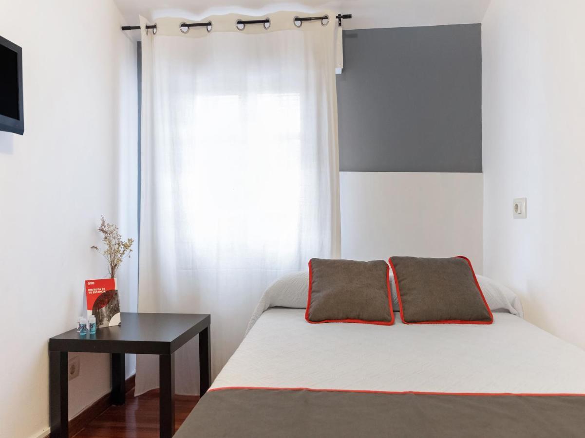 Oyo Hospedaje La Tita Σαντιάγο ντε Κομποστέλα Εξωτερικό φωτογραφία