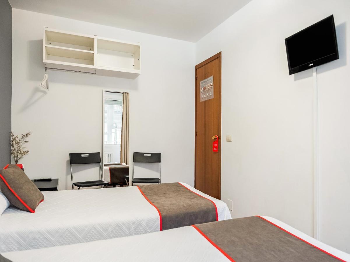 Oyo Hospedaje La Tita Σαντιάγο ντε Κομποστέλα Εξωτερικό φωτογραφία