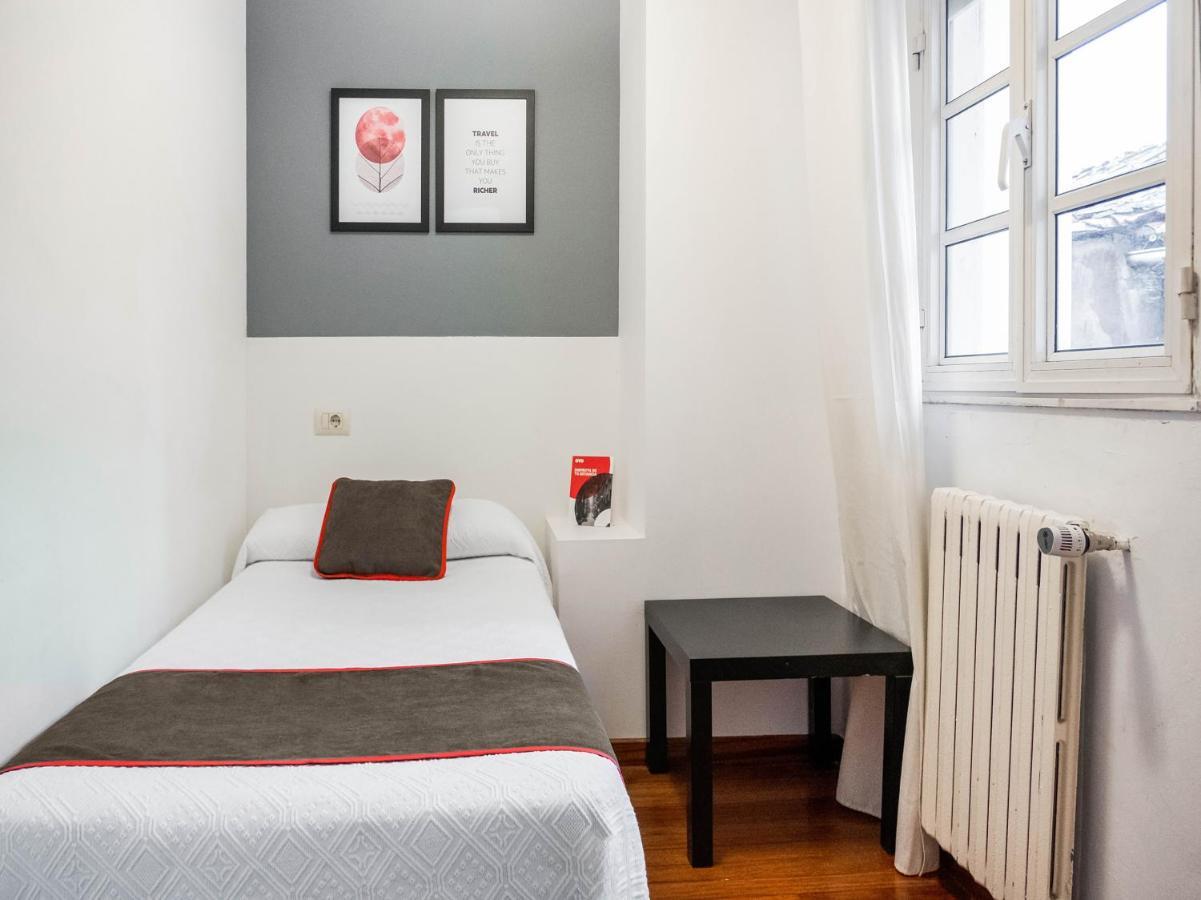 Oyo Hospedaje La Tita Σαντιάγο ντε Κομποστέλα Εξωτερικό φωτογραφία