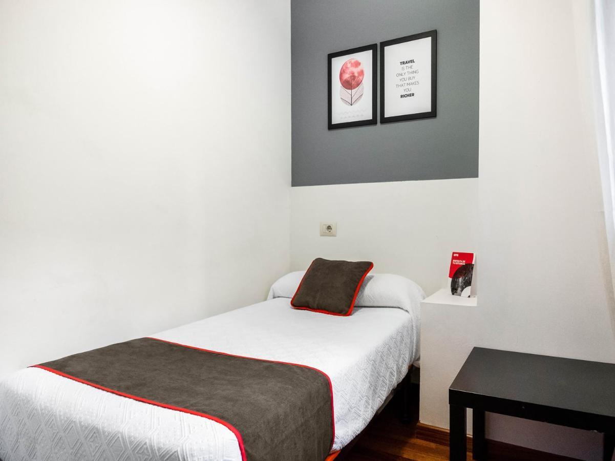 Oyo Hospedaje La Tita Σαντιάγο ντε Κομποστέλα Εξωτερικό φωτογραφία