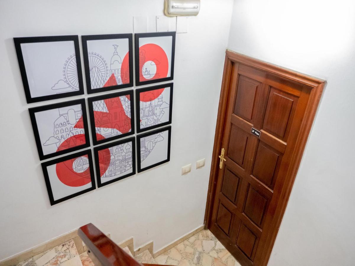 Oyo Hospedaje La Tita Σαντιάγο ντε Κομποστέλα Εξωτερικό φωτογραφία